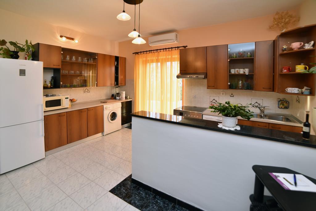 Enjoy You Apartment Split