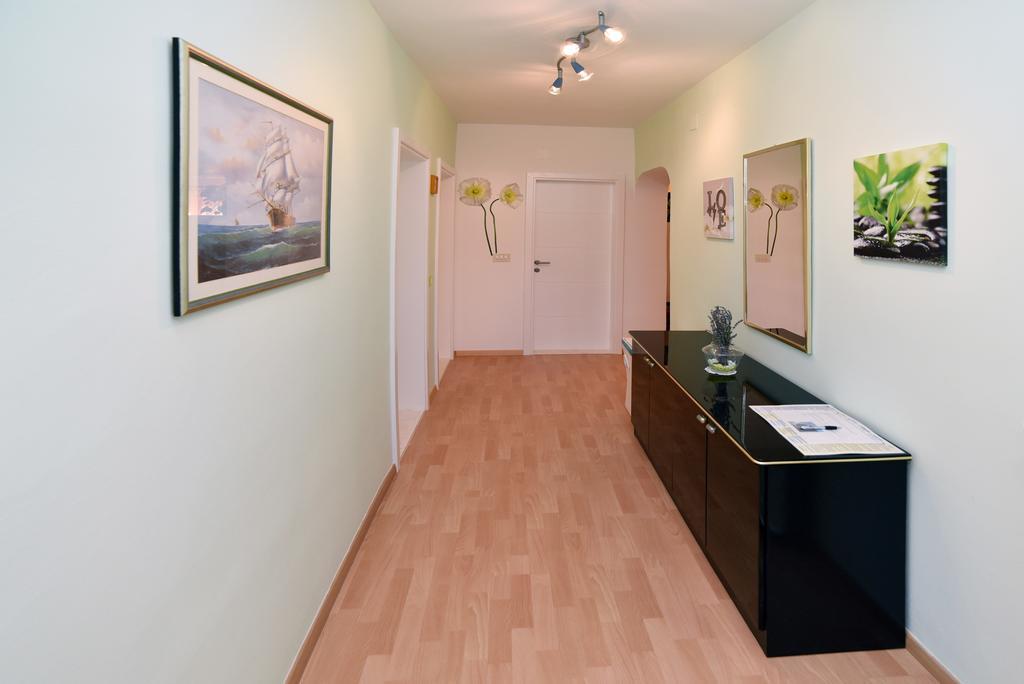 Apartment Enjoy You Split