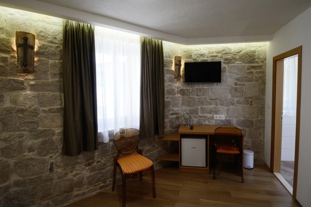 Desideria 4*
