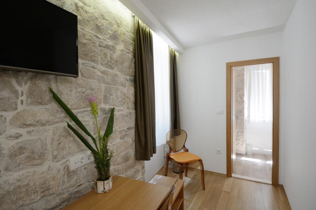 Desideria 4*