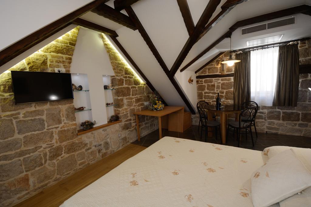 Desideria Gostinjska kuća 4*