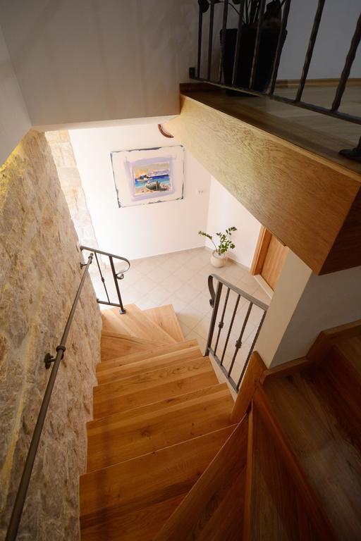 Desideria 4*