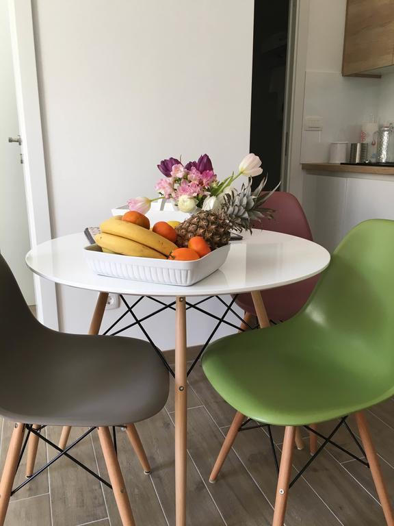 Regina Apartment Split