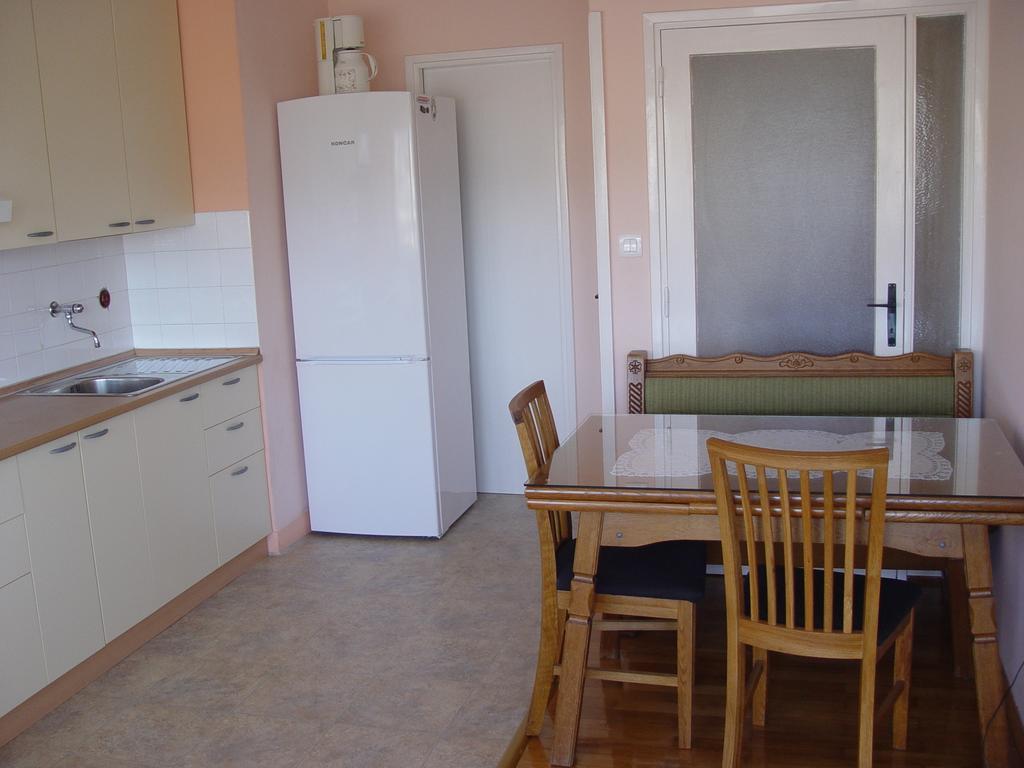 Maka Apartment *