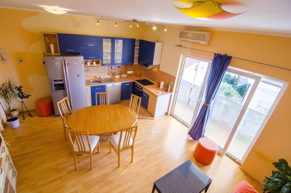 Music School Apartment *