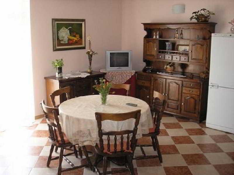 Apartment Peric *