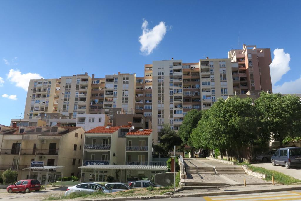 Veseli Apartment