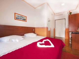 Exclusive Centre Hotel