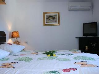 Veli Varos Apartment *