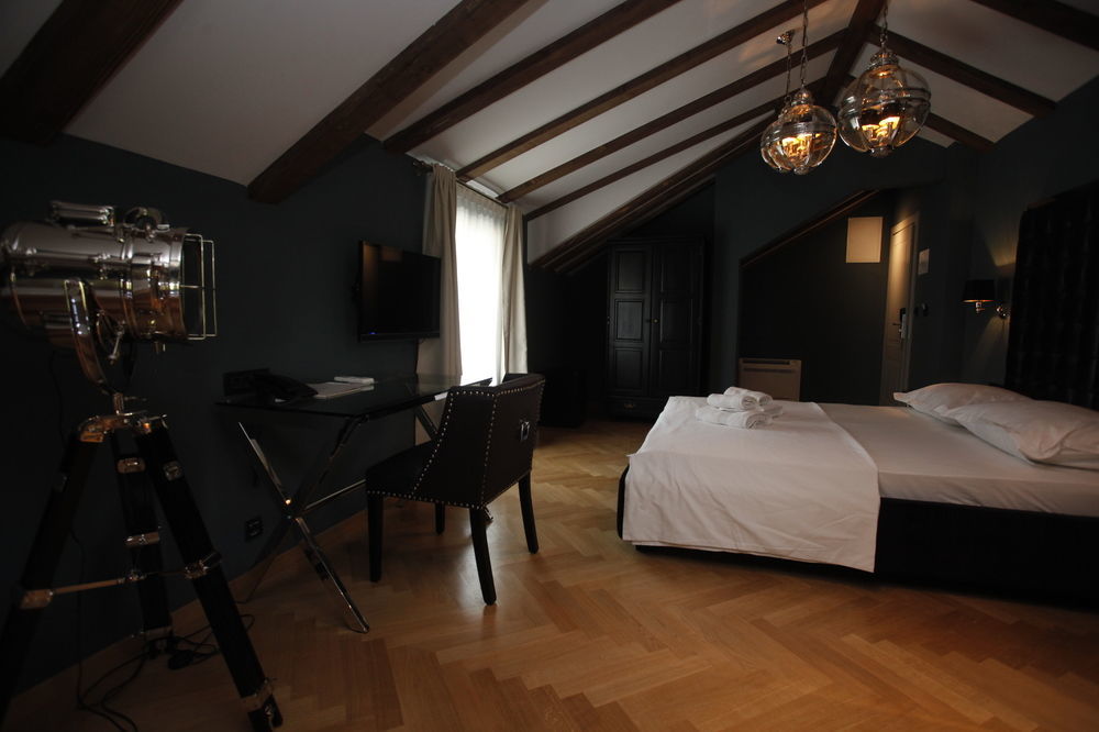 Heritage Hotel 19 4*