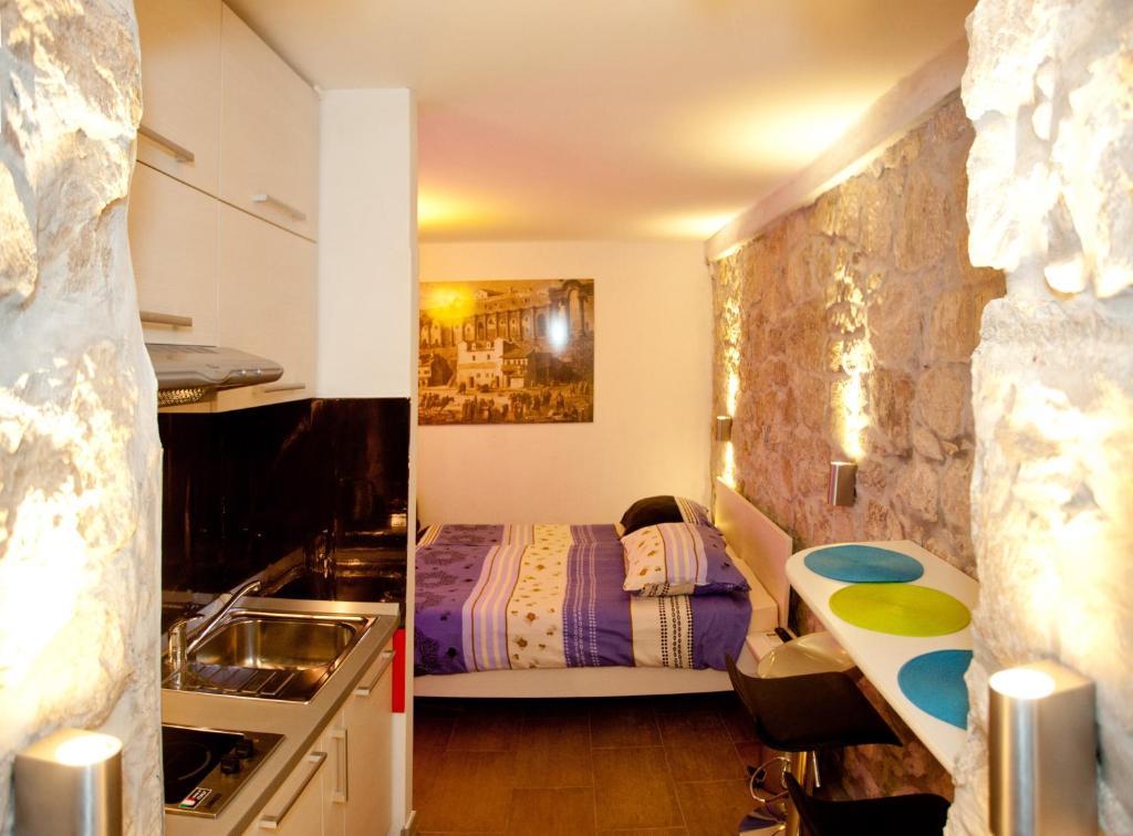 Veli Varos Apartment Split