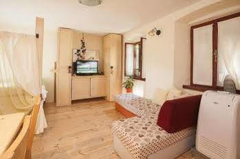 Hotel Cecilija 2*