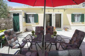 Central Old Town Guest house Split