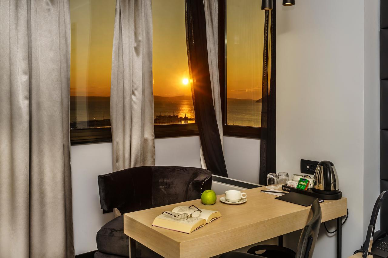 krevet i doručak The View Luxury 4*