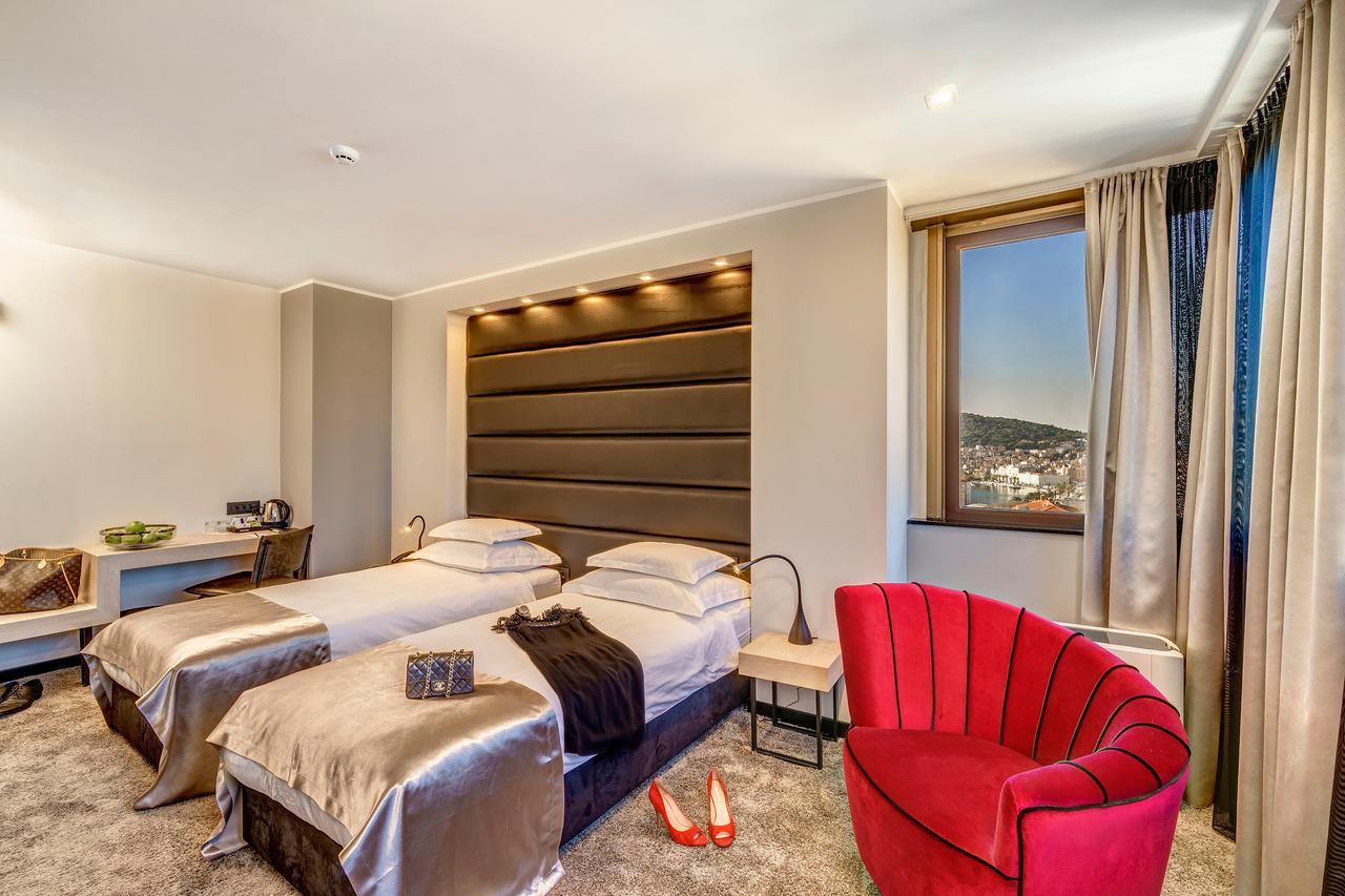 krevet i doručak The View Luxury