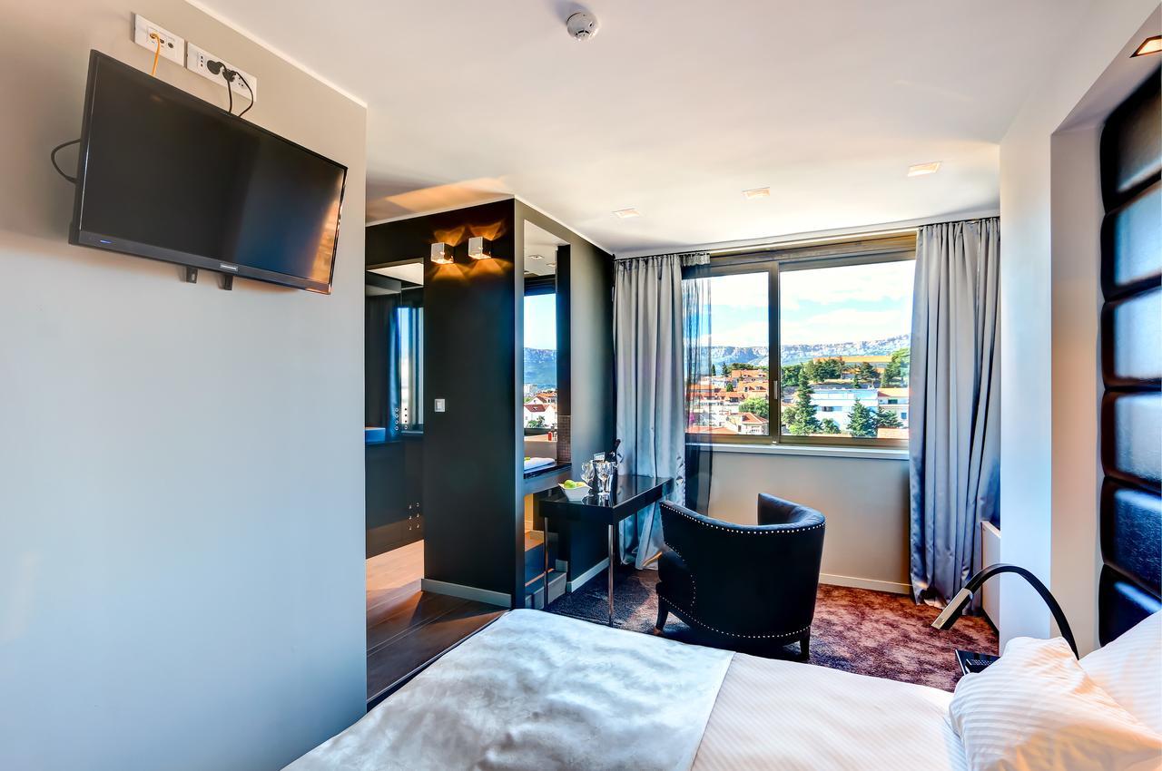 krevet i doručak The View Luxury 4*