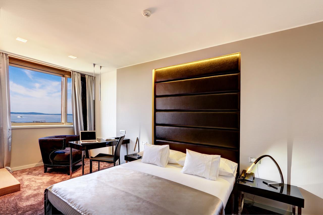 The View Luxury 4*