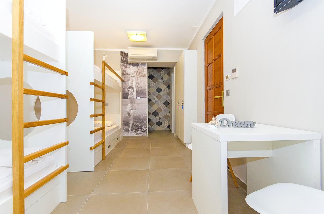 Hostel Dvor Split