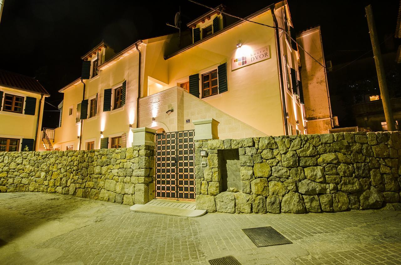 Dvor Hostel Split