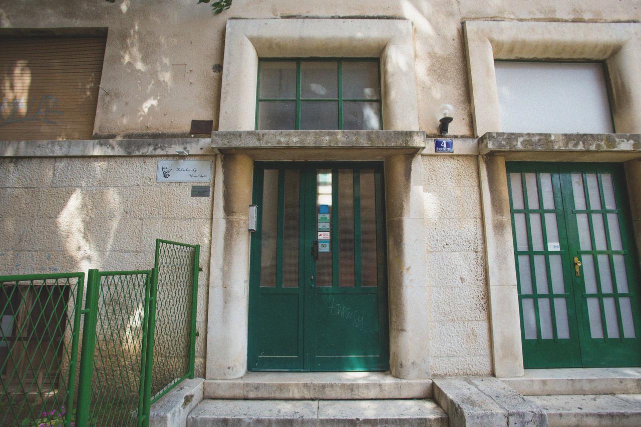 Tchaikovsky Hostel