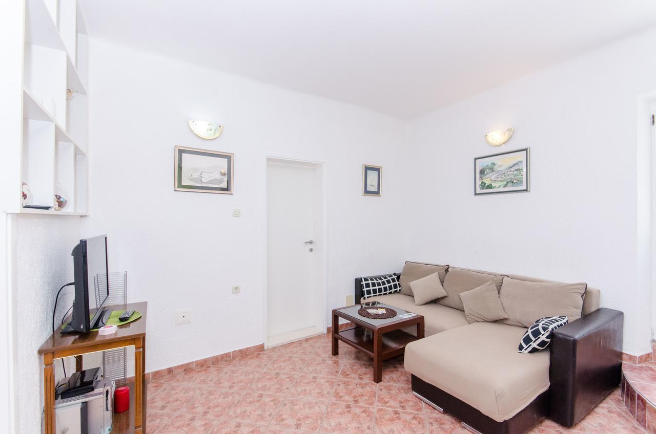 Apartment Classy Center