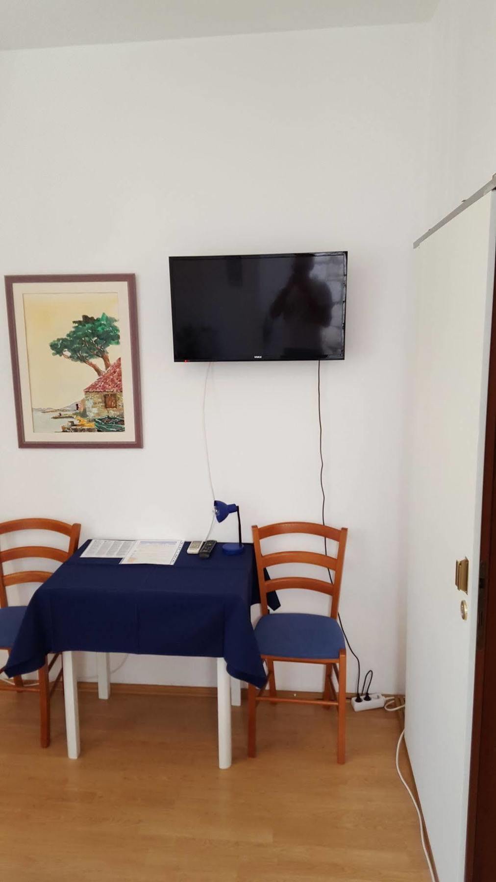Stipan & Guest house 2*
