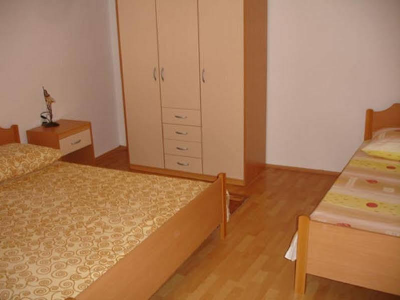 Peruzovic 1