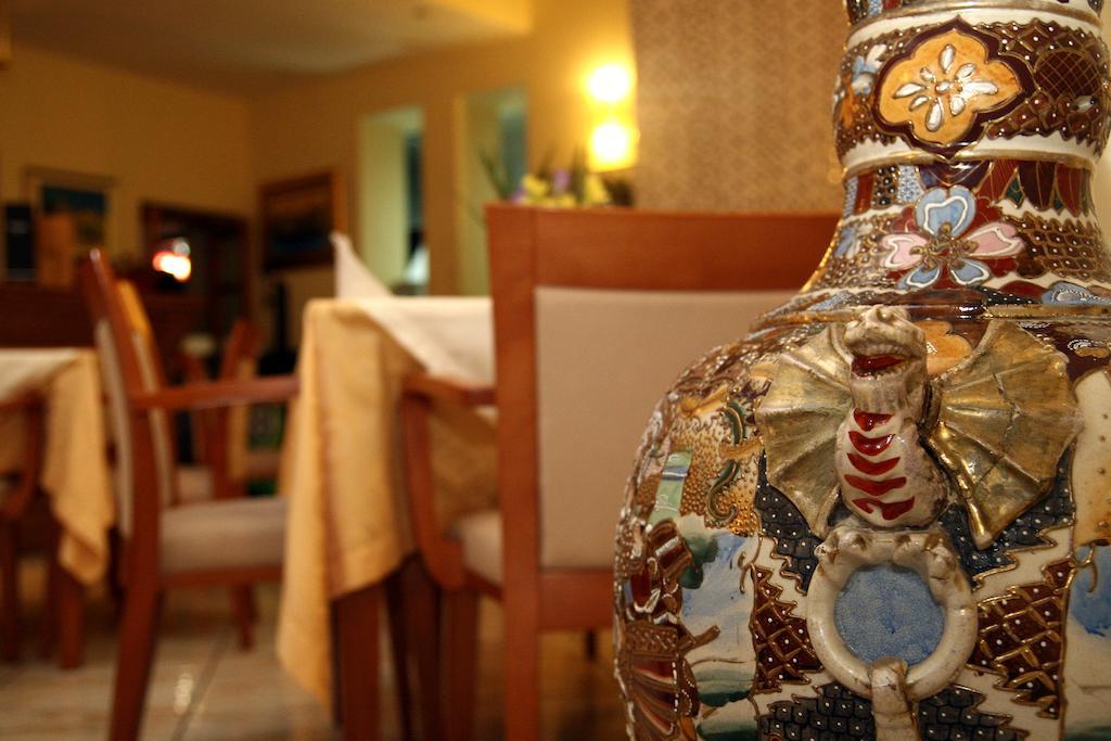 Hotel Peristil