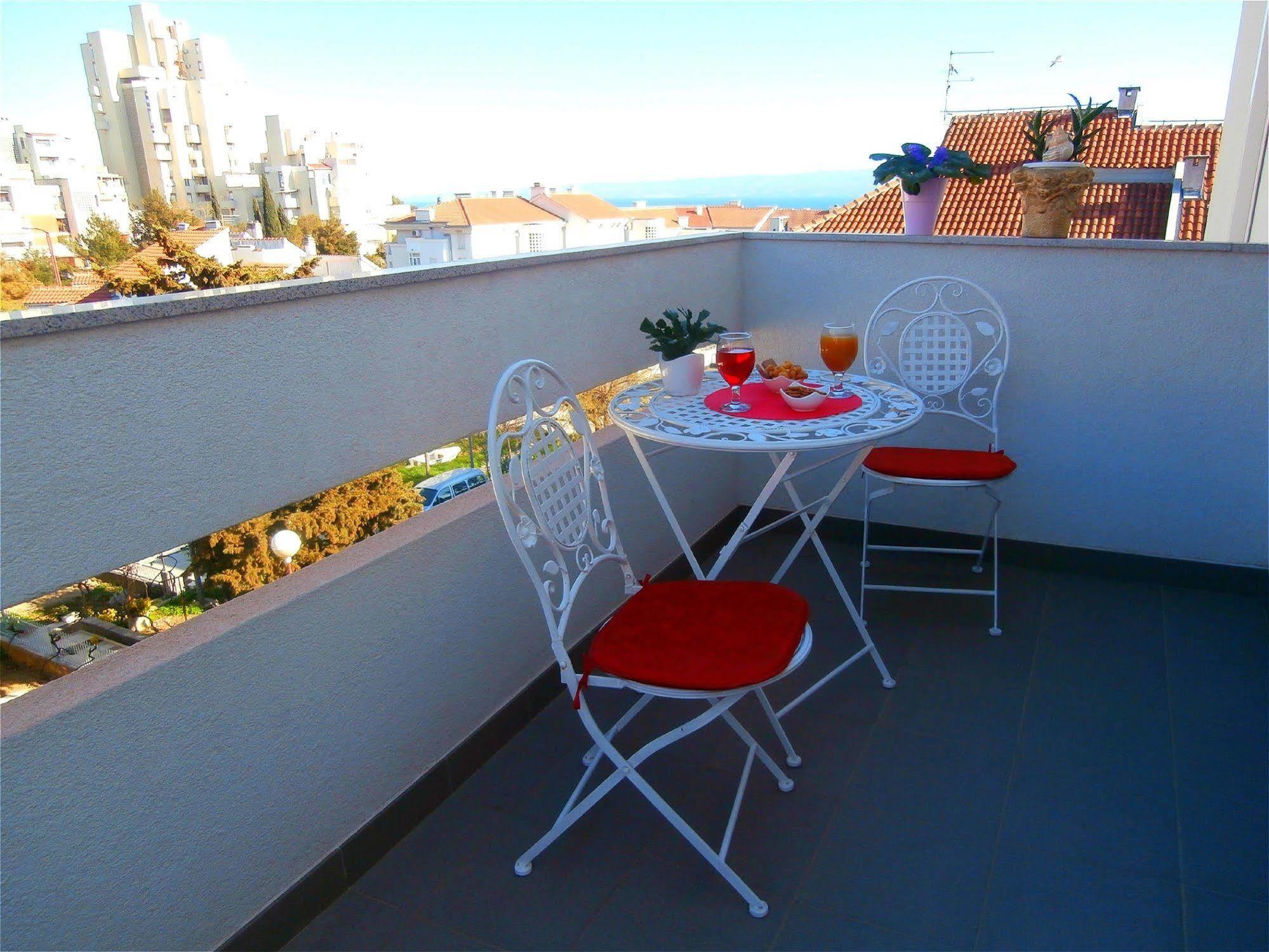 Cordis Apartment