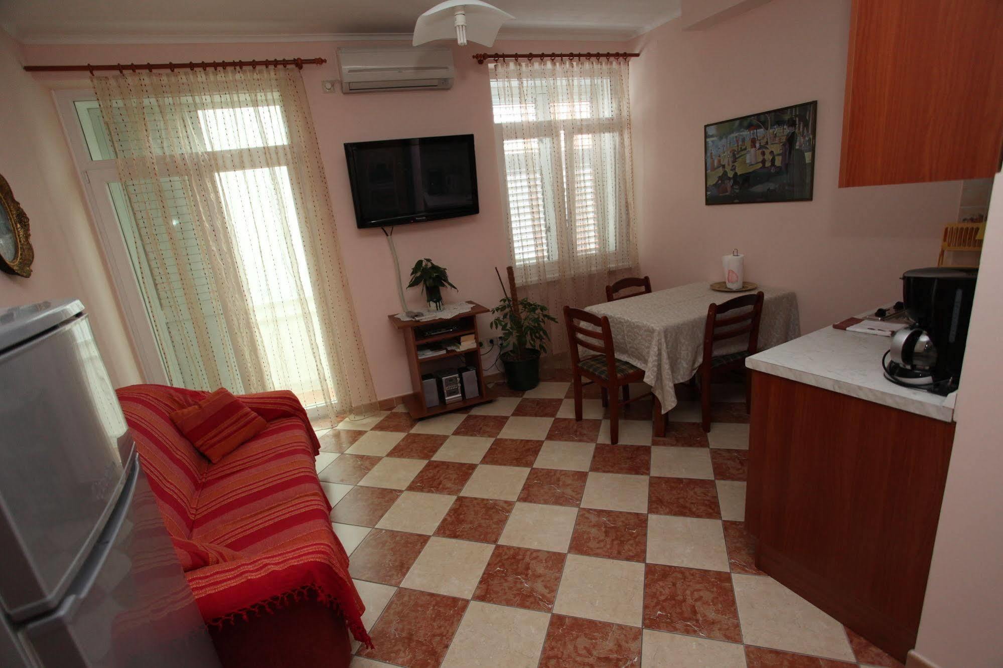 Peric Apartment