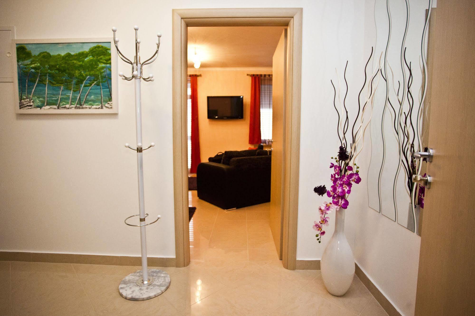 Peric Apartment *