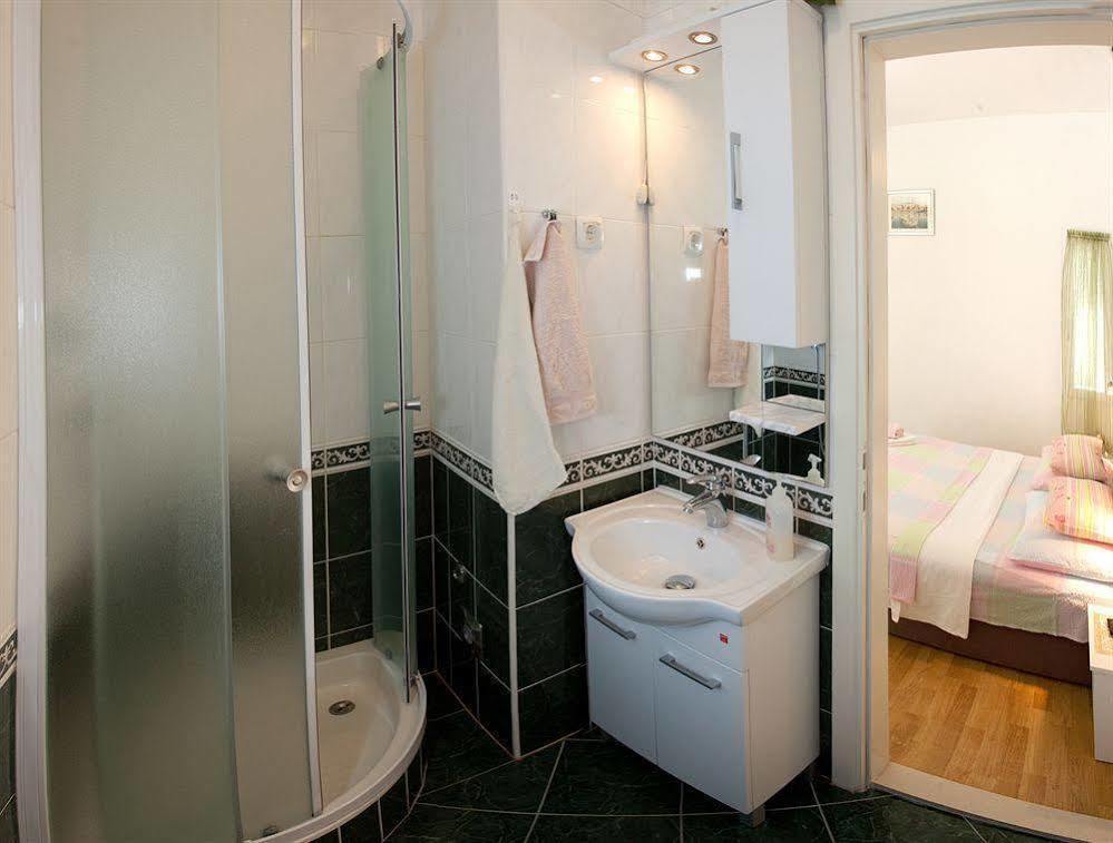 Guest house Central Old Town 3*