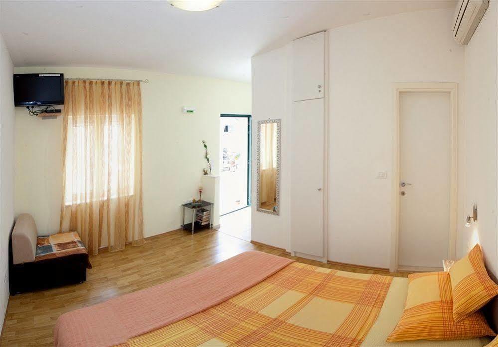 Guest house Central Old Town 3*