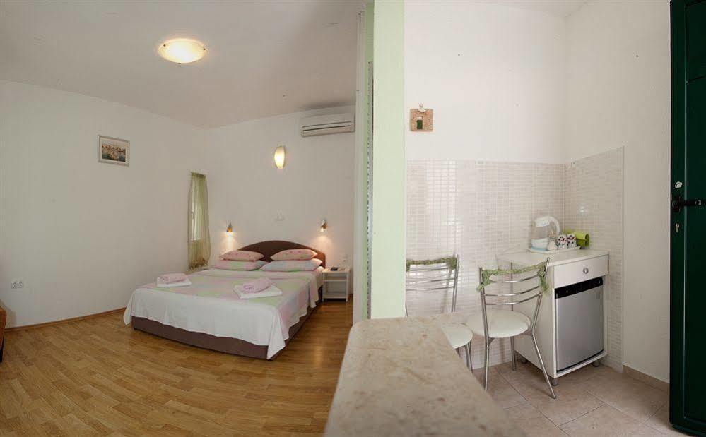 Central Old Town Guest house Split