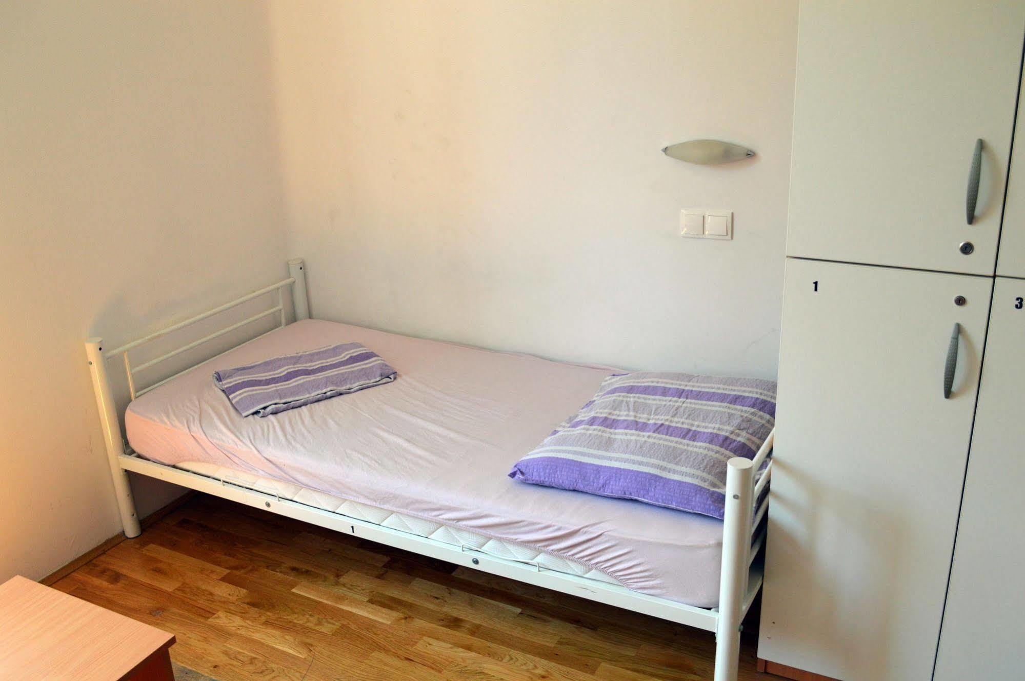 Albergue Backpackers 2