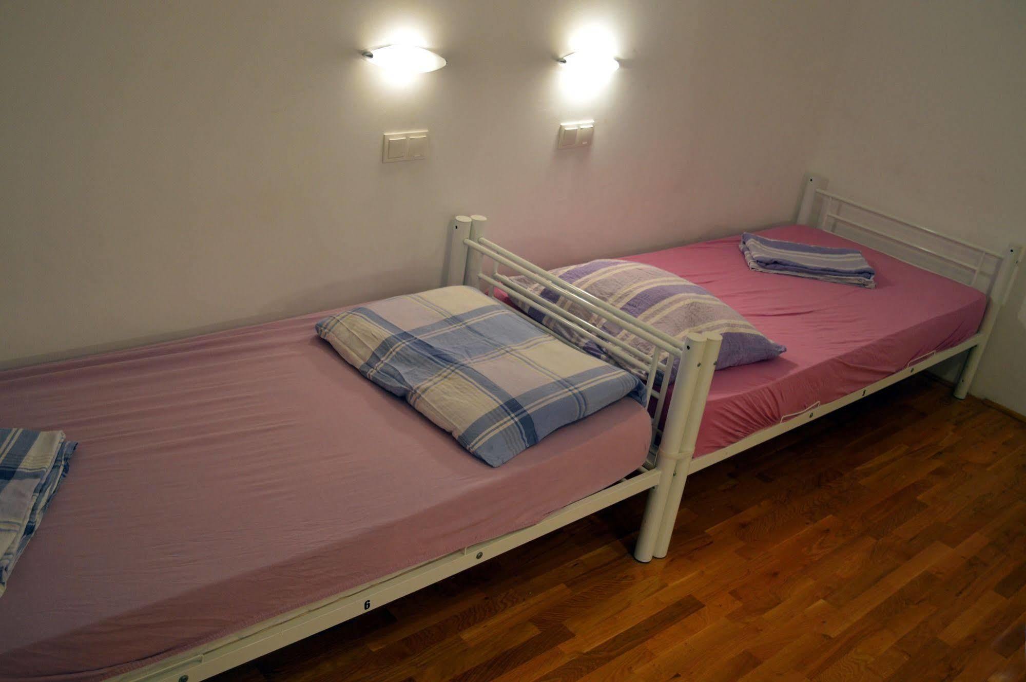 Backpackers 2 Albergue