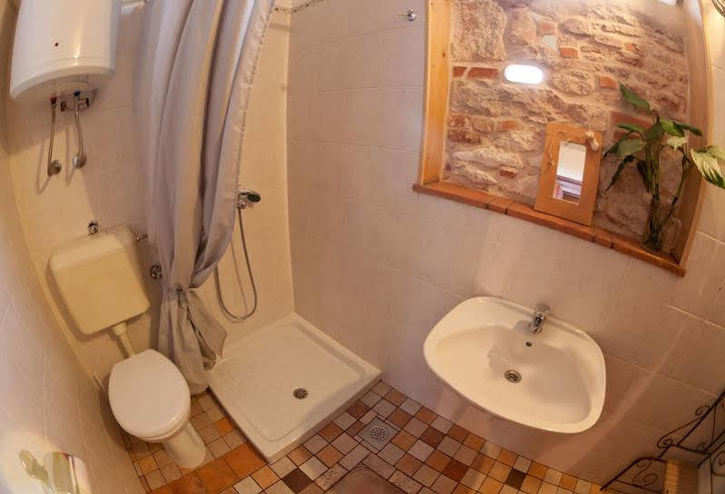 Hotel Cecilija 2*