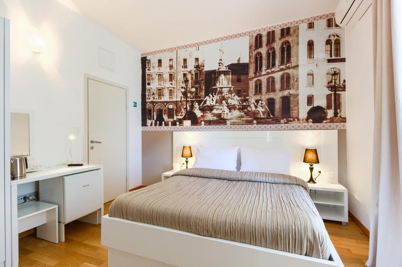 Guest house Urban I****