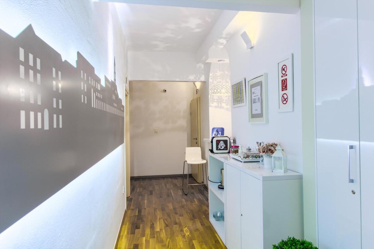 Urban I**** Guest house