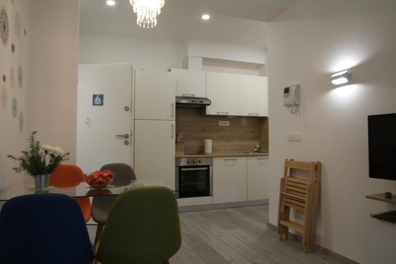 Apartment And Cozy In The Centre Of *
