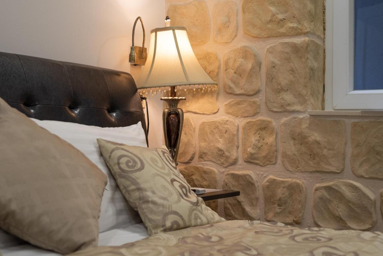 Bed & Breakfast Metropole Luxury