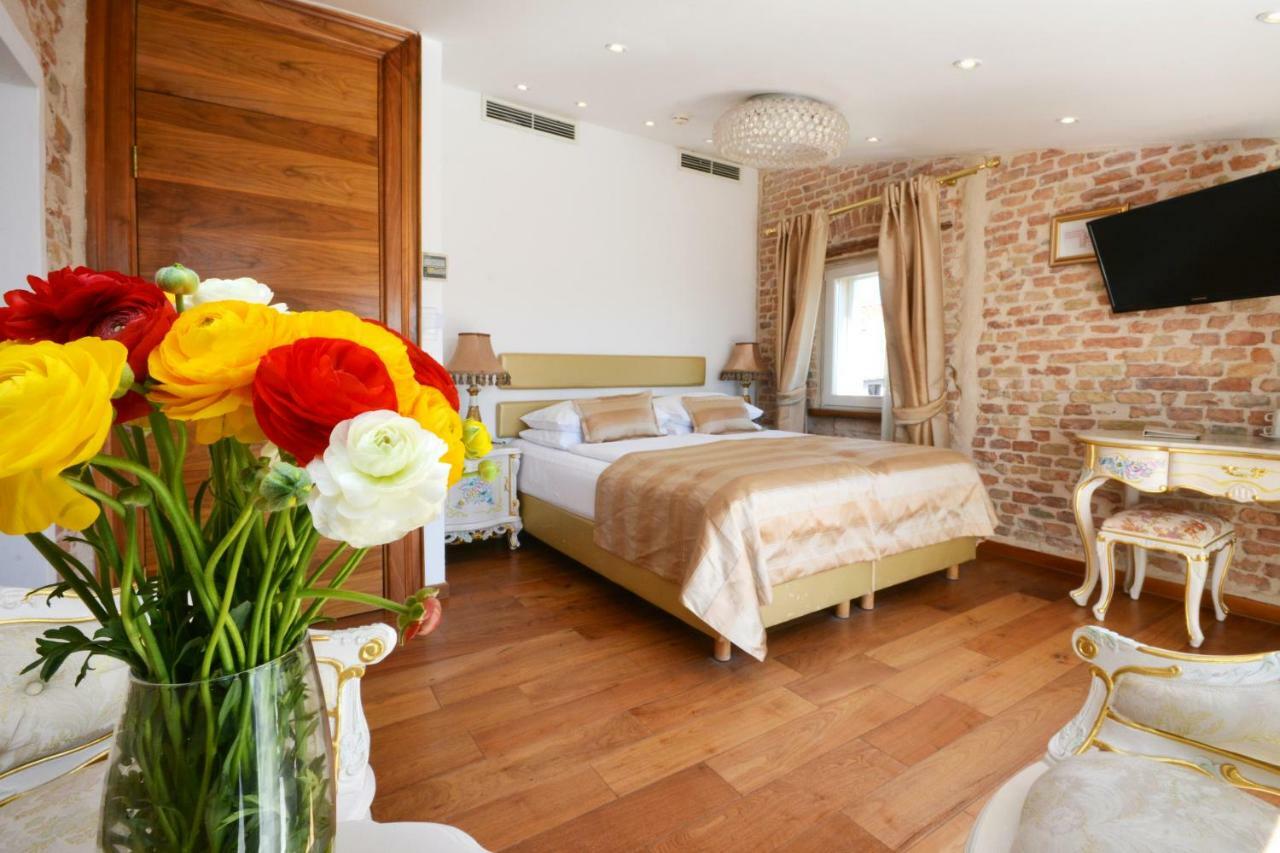 Jupiter Luxury