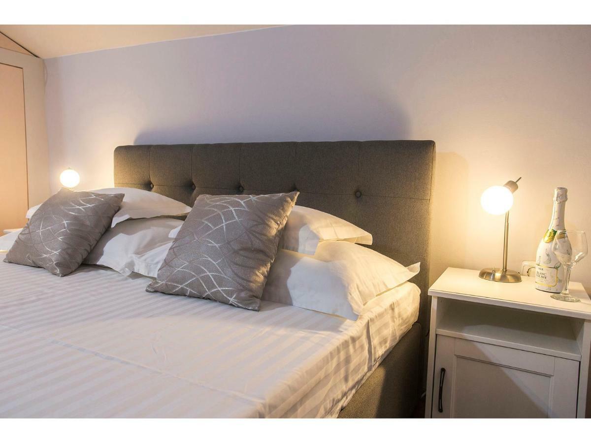 Riva Royal Lounge Apartamento *