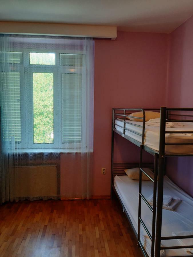 Hostel Vila Mikica