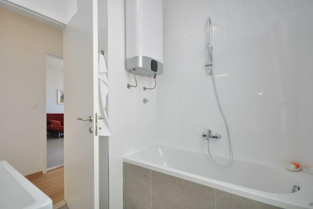 Carmen, Znjan, Apartman