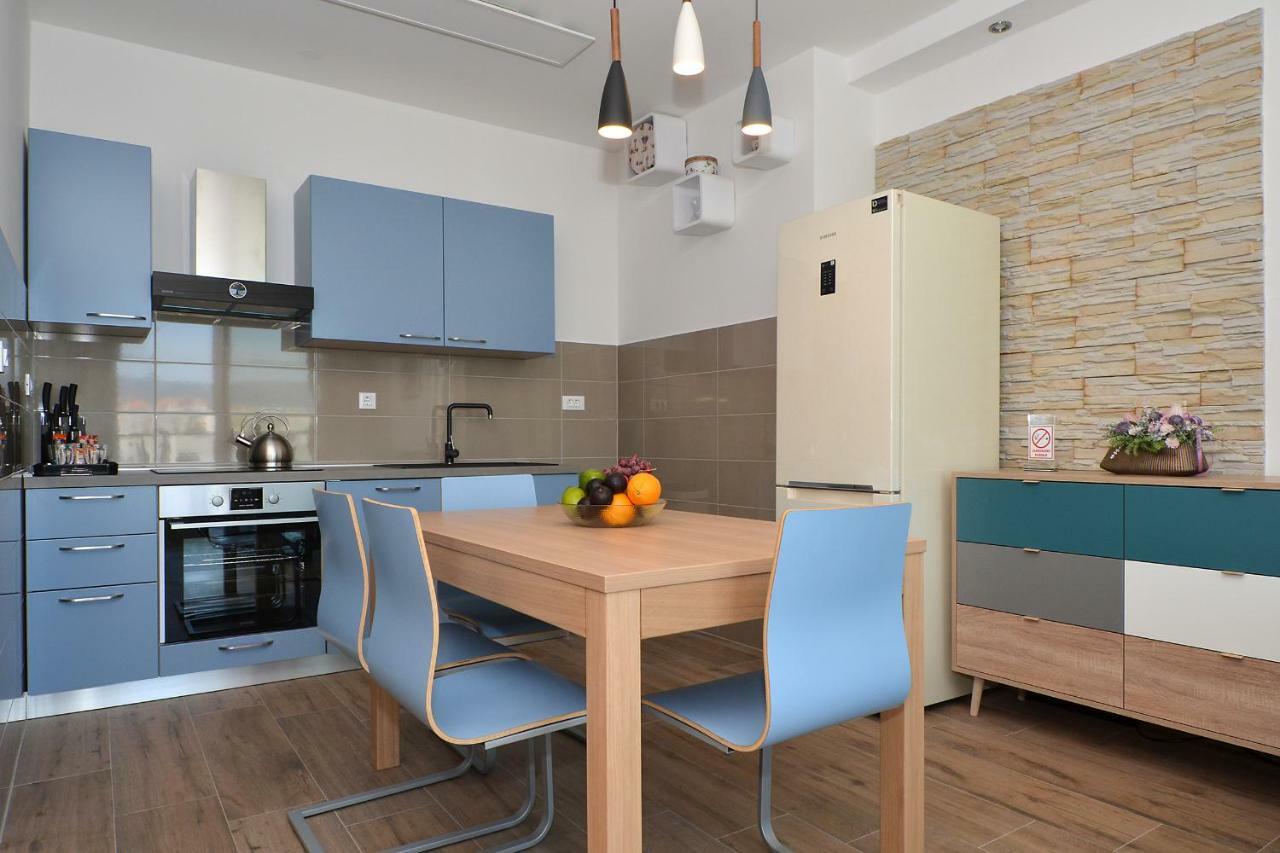 Apartment Brand New Luxury Blue Gallery