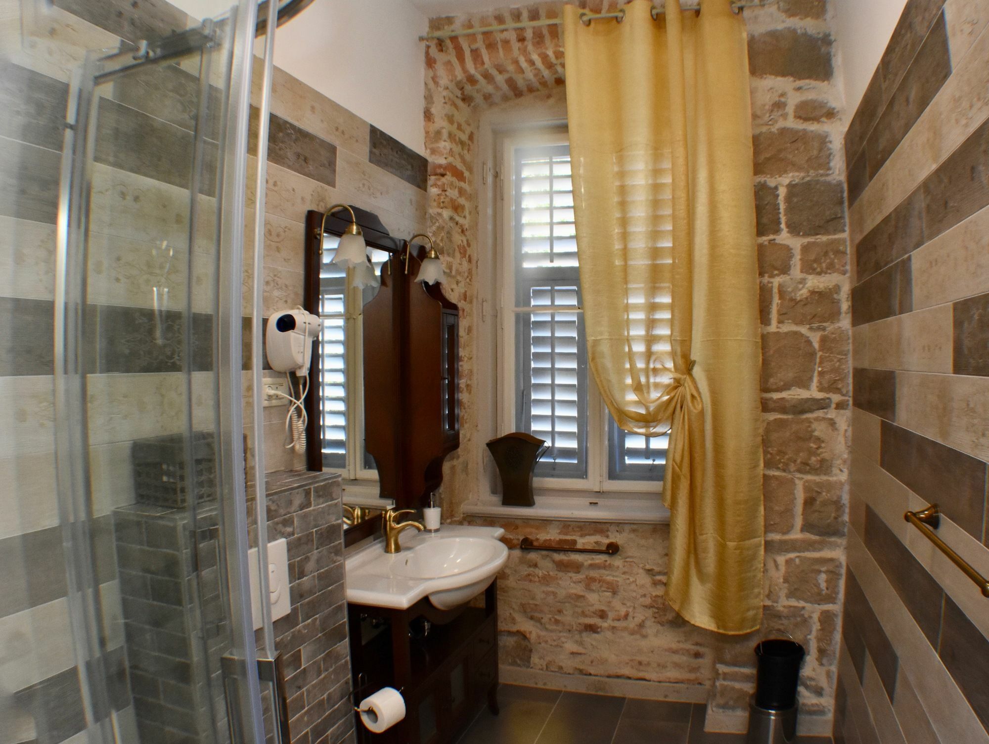Pietra Rossa Split