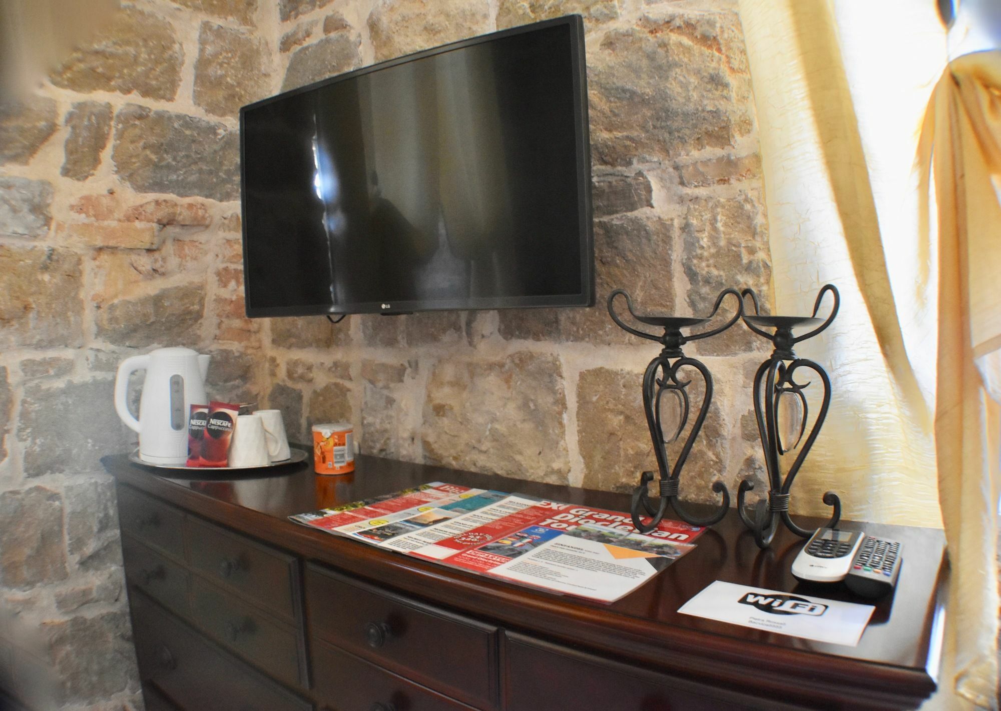 Hotel Pietra Rossa