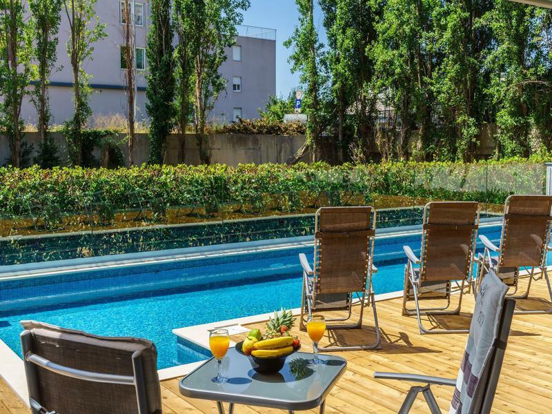 Oasis Life 4* Split