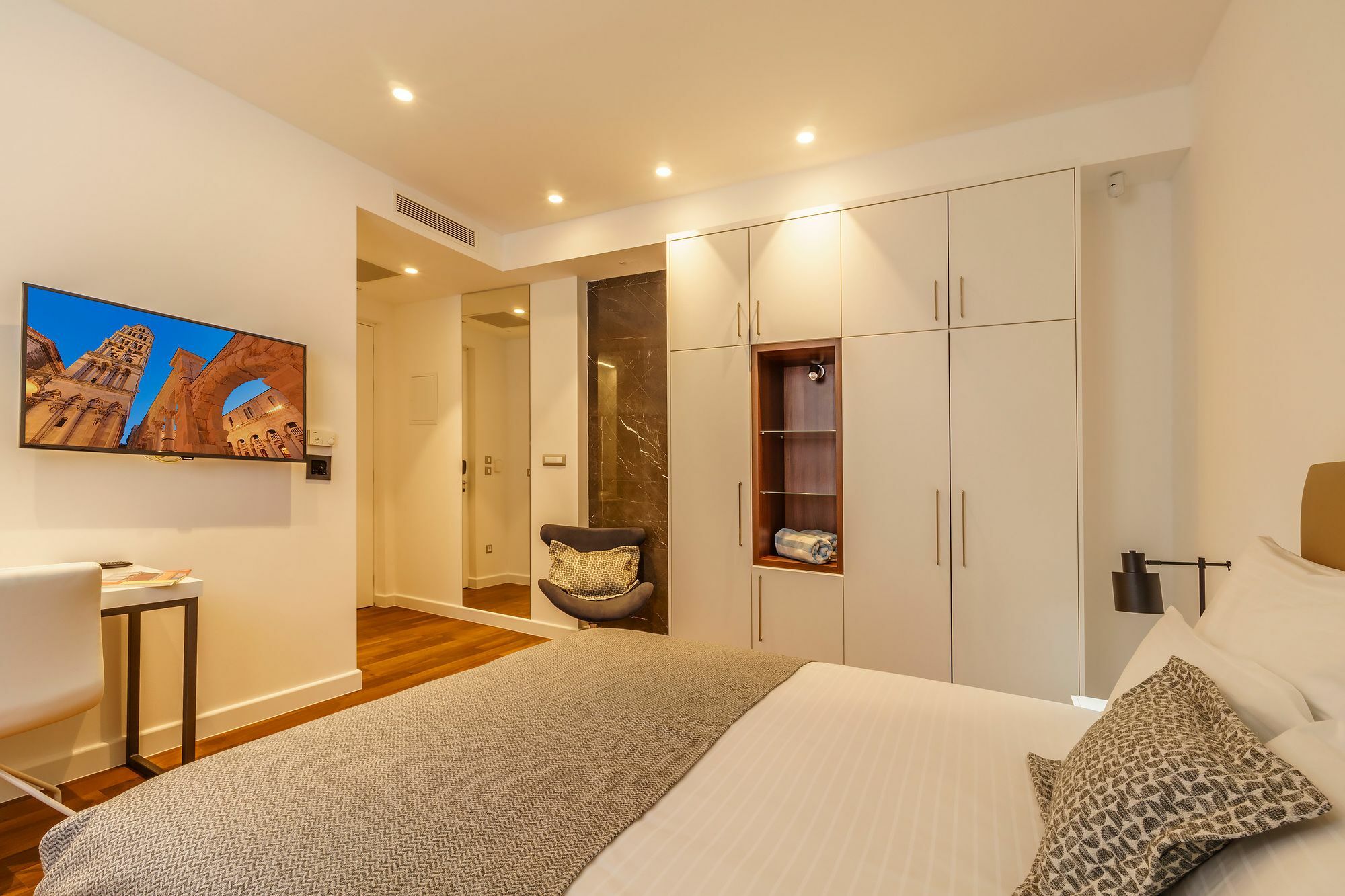 Oasis Life 4* Split